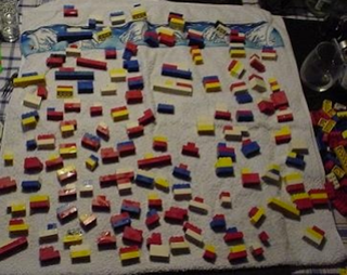 Illustration for article titled What Happens When You Throw Lego Bricks Into a Washer for Science